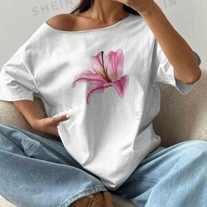 Selling this oversized,off the shoulder top. Large